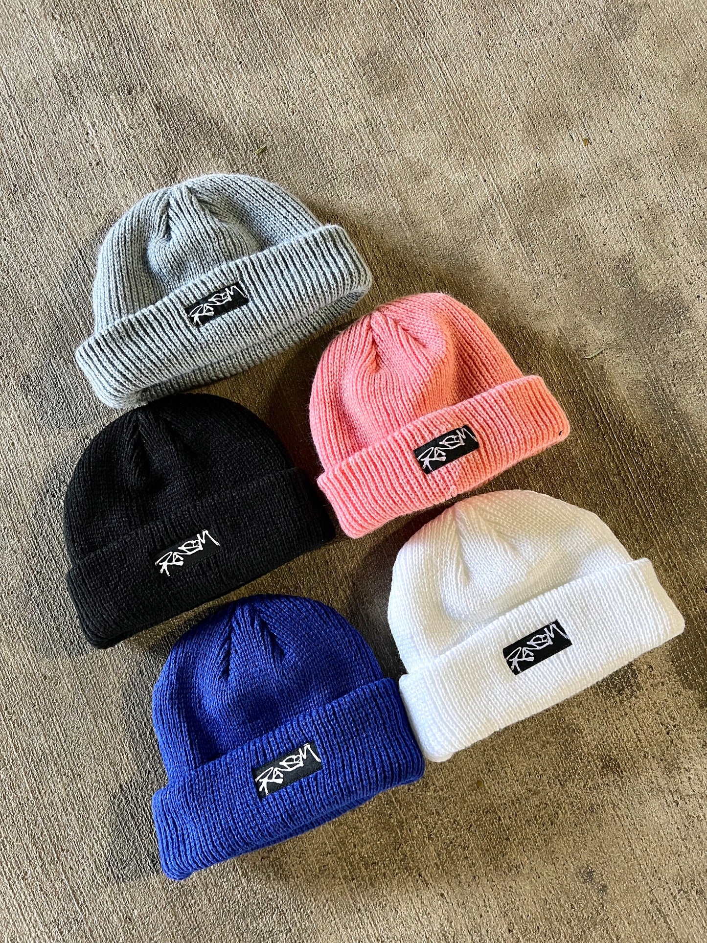 BLACK BEANIE