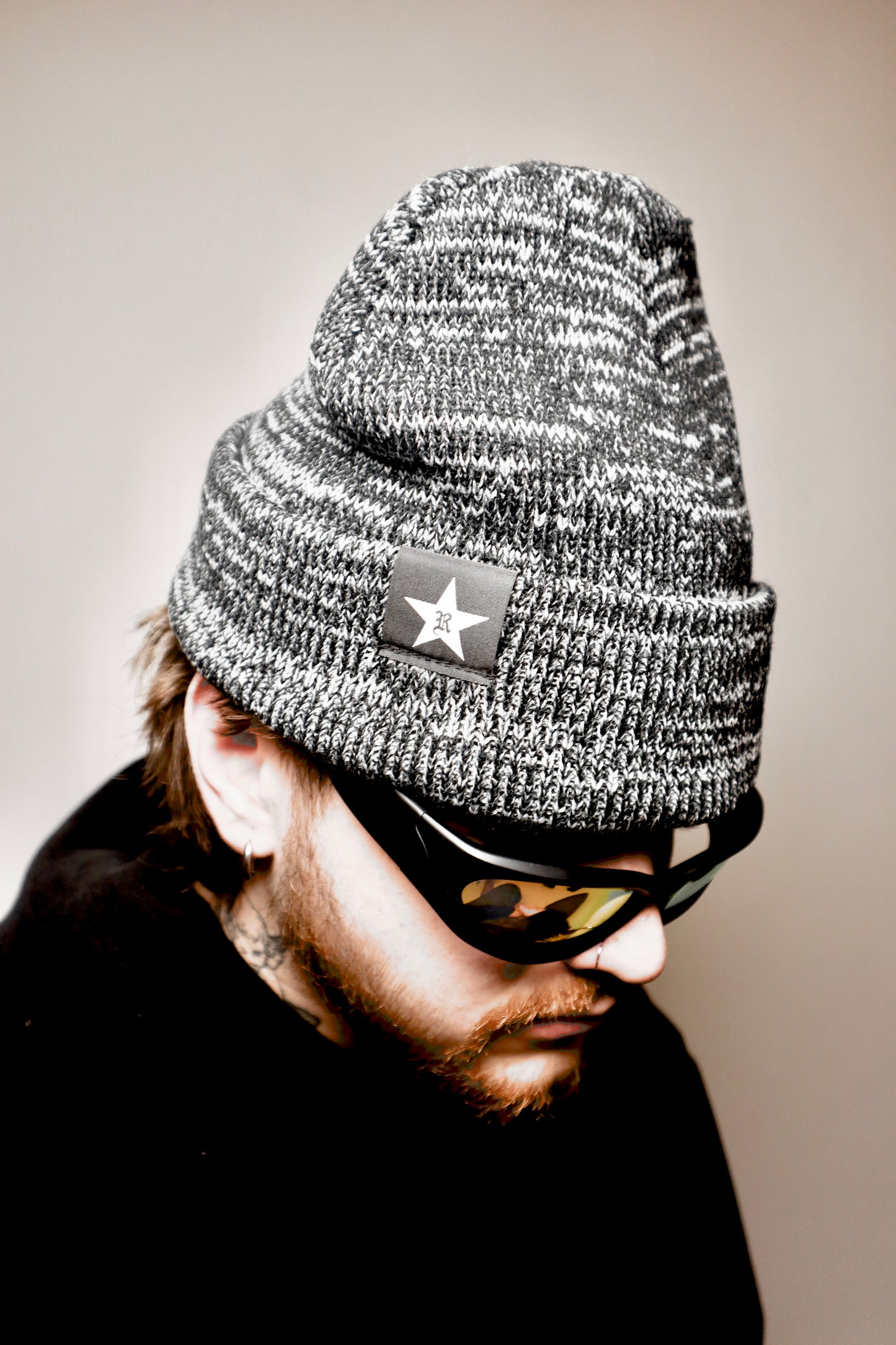BLACK RAVER SHADES