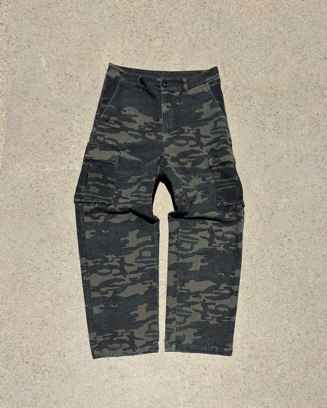 CAMO PANTS