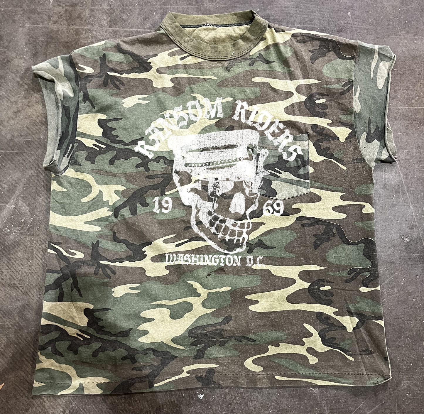 VINTAGE CAMO TEE
